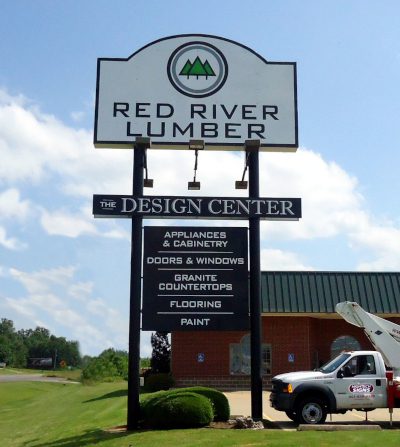 Pylon Signs in Texarkana, Texas
